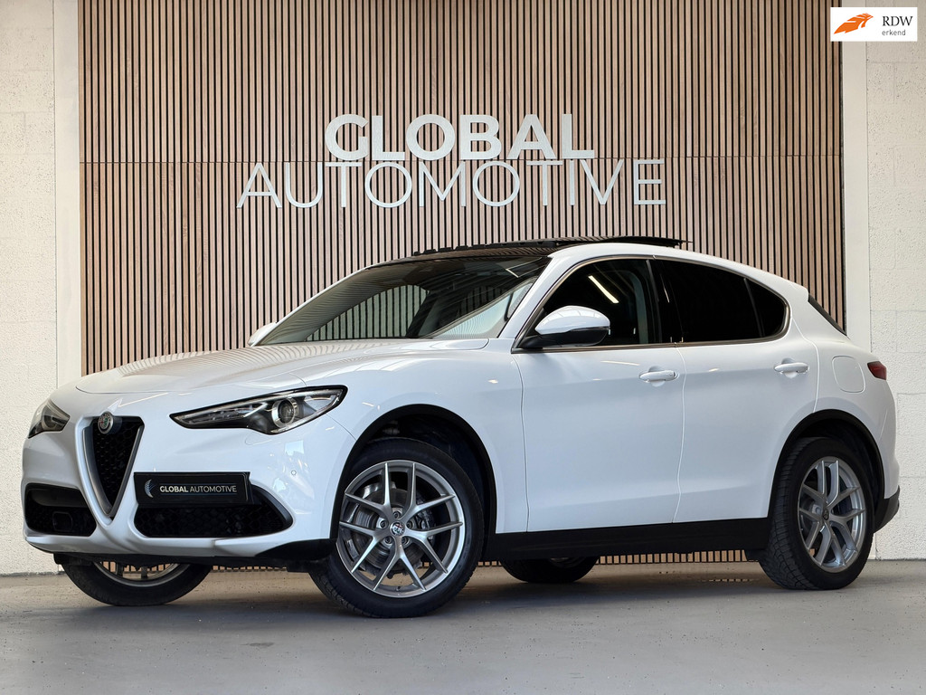 Alfa Romeo Stelvio 2.0 T AWD First Edition - SCHUIFDAK - 20'' - LEER kopen in Heerhugowaard
