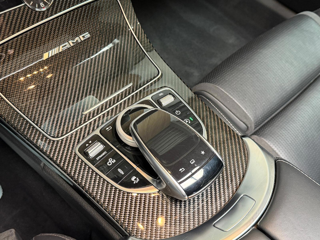 Mercedes-Benz C-Klasse Estate AMG 63 - PANO - SCHAALSTOELEN - BURMESTER 53433695-14.jpg | Global Automotive