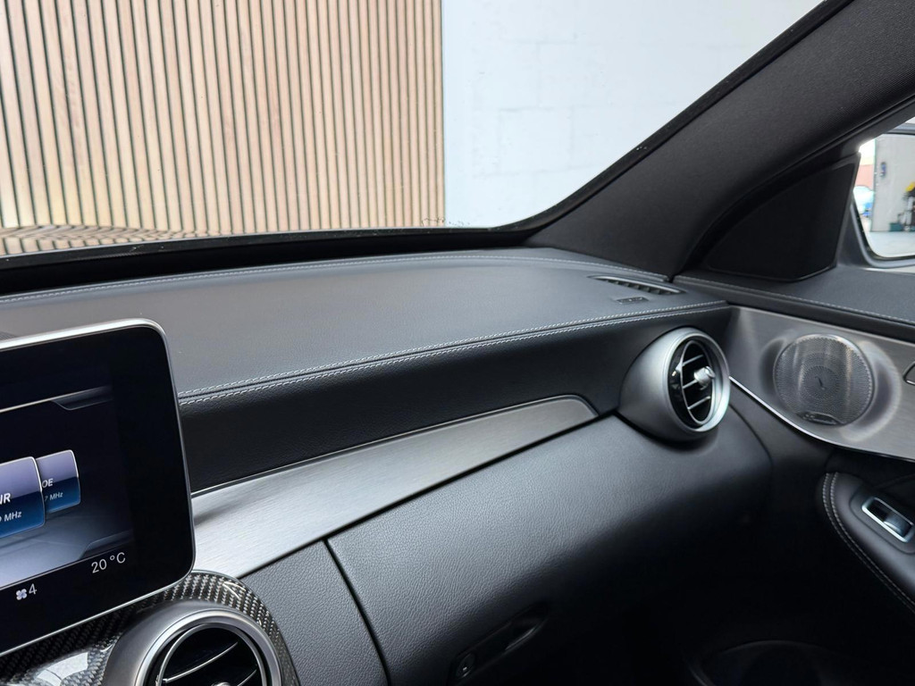Mercedes-Benz C-Klasse Estate AMG 63 - PANO - SCHAALSTOELEN - BURMESTER 53433695-15.jpg | Global Automotive