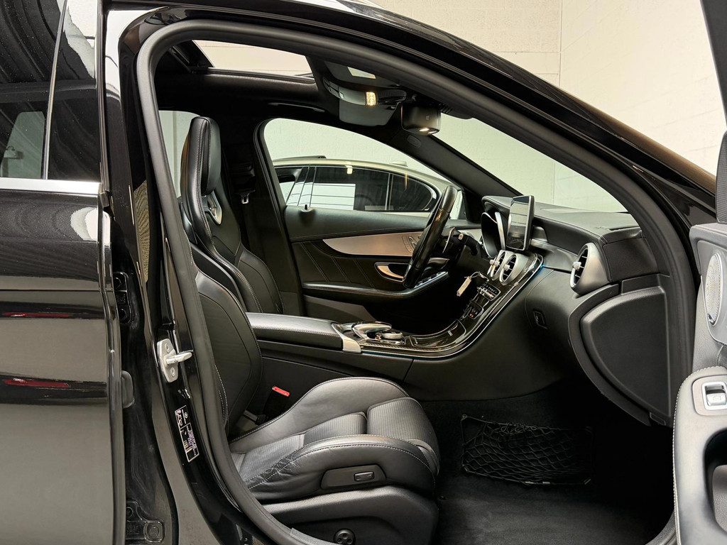 Mercedes-Benz C-Klasse Estate AMG 63 - PANO - SCHAALSTOELEN - BURMESTER 53433695-22.jpg | Global Automotive