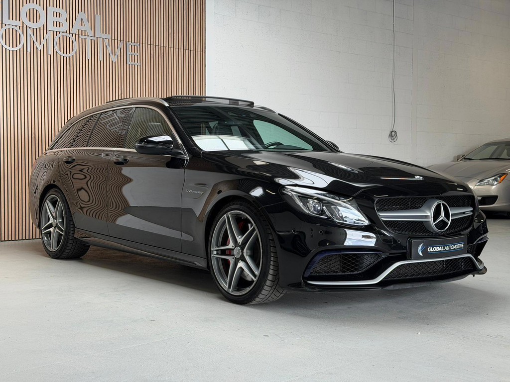 Mercedes-Benz C-Klasse Estate AMG 63 - PANO - SCHAALSTOELEN - BURMESTER 53433695-26.jpg | Global Automotive