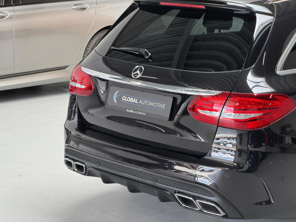 Mercedes-Benz C-Klasse Estate AMG 63 - PANO - SCHAALSTOELEN - BURMESTER 53433695-31.jpg | Global Automotive