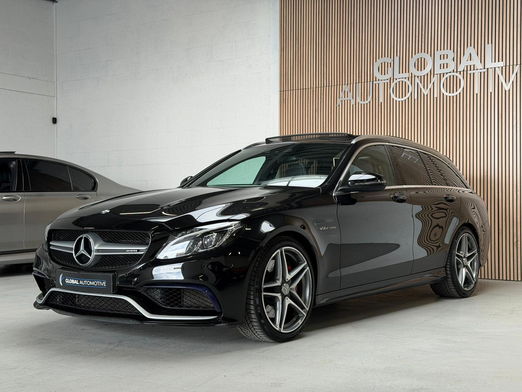 Mercedes-Benz C-Klasse Estate AMG 63 - PANO - SCHAALSTOELEN - BURMESTER 53433695-41.jpg | Global Automotive