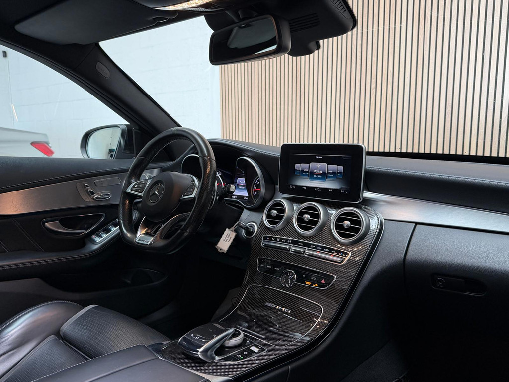 Mercedes-Benz C-Klasse Estate AMG 63 - PANO - SCHAALSTOELEN - BURMESTER 53433695-43.jpg | Global Automotive
