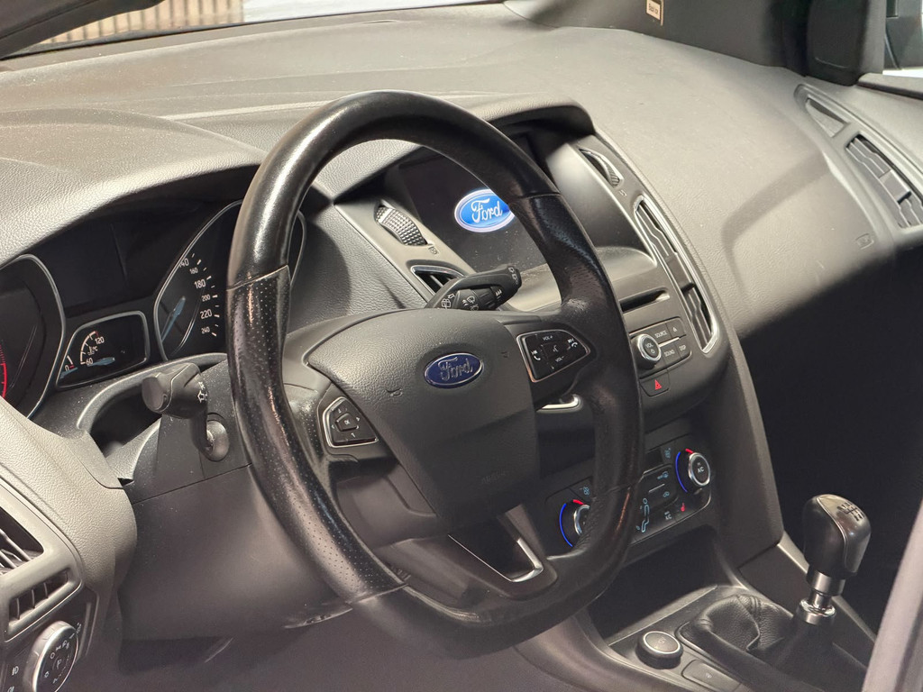 Ford Focus Wagon 1.0 EcoBoost ST Line Business - STUUR STOELVERWARMING - CLIMATE CONTROL 54753738-24.jpg | Global Automotive