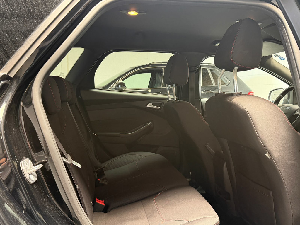 Ford Focus Wagon 1.0 EcoBoost ST Line Business - STUUR STOELVERWARMING - CLIMATE CONTROL 54753738-45.jpg | Global Automotive