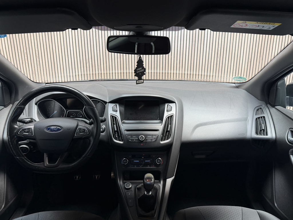 Ford Focus Wagon 1.0 EcoBoost ST Line Business - STUUR STOELVERWARMING - CLIMATE CONTROL 54753738-5.jpg | Global Automotive