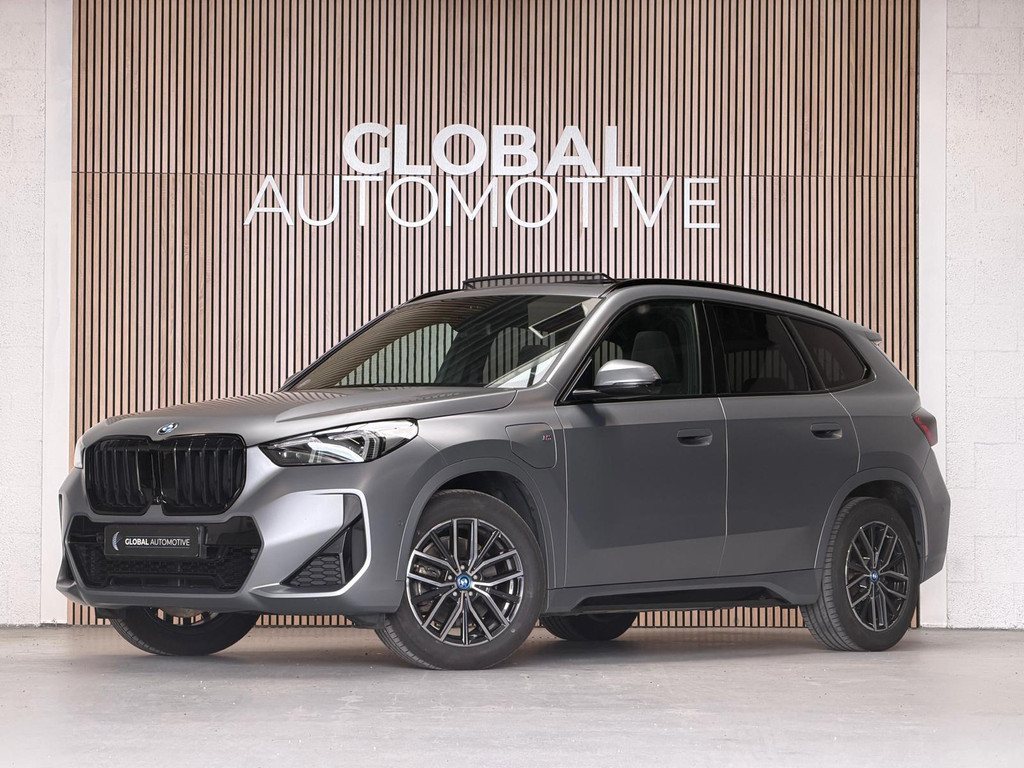 BMW X1 XDrive30e M sport - 326PK - PANORAMADAK - 360 CAMERA - HEAD UP 55109462-0.jpg | Global Automotive