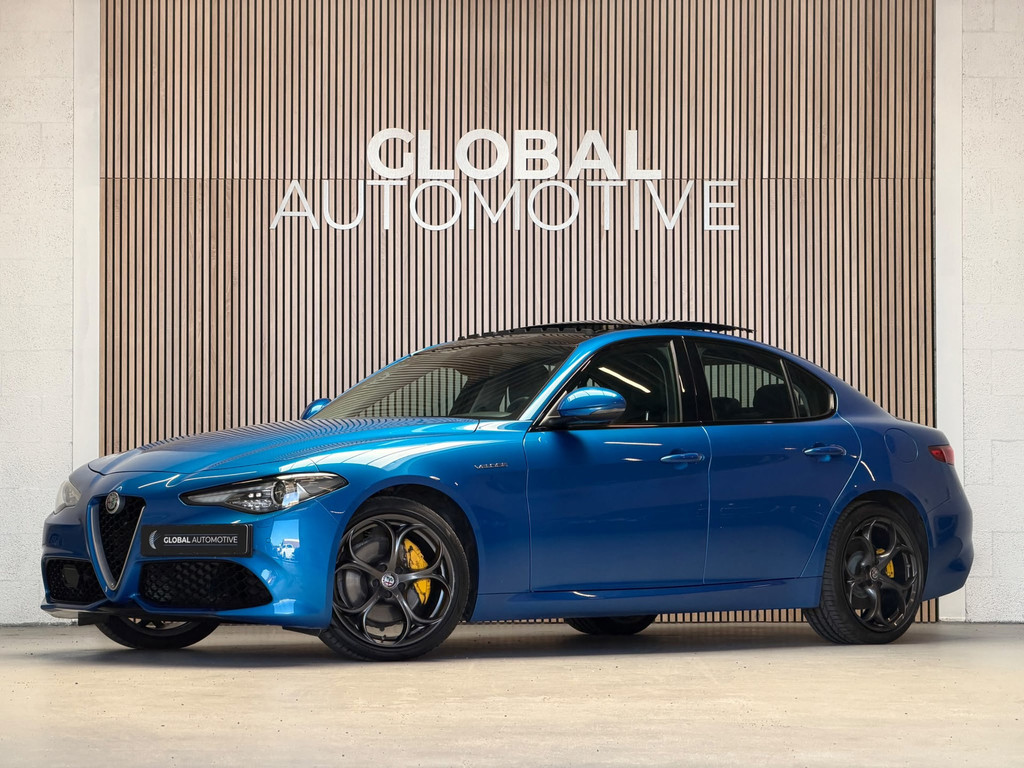 Alfa Romeo Giulia 2.0 T Veloce - SPORTSTOELEN - PANODAK - 19 INCH 55500295-0.jpg | Global Automotive