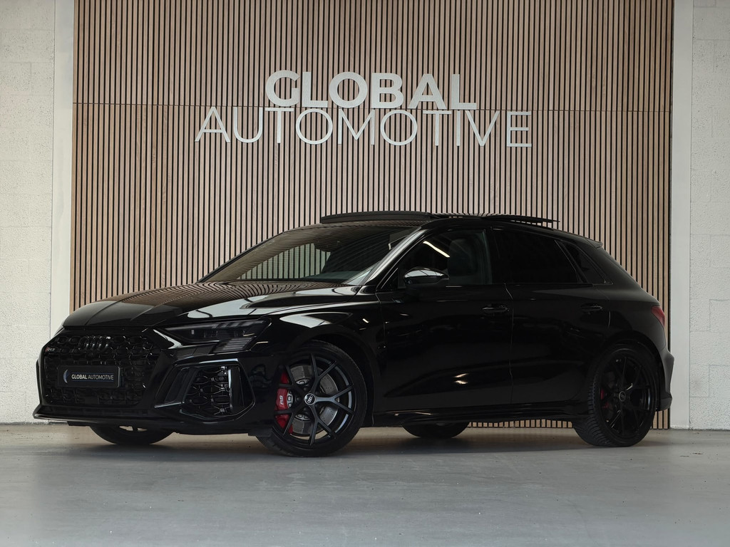 Audi RS3 A3 Sportback 2.5 TFSI quattro - PANO - B&O - HEAD UP - RS STOELEN 55770688-0.jpg | Global Automotive