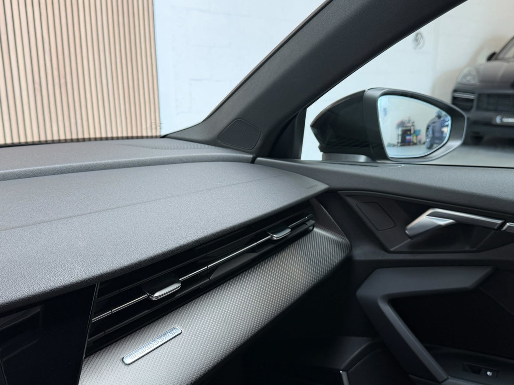 Audi RS3 A3 Sportback 2.5 TFSI quattro - PANO - B&O - HEAD UP - RS STOELEN 55770688-17.jpg | Global Automotive