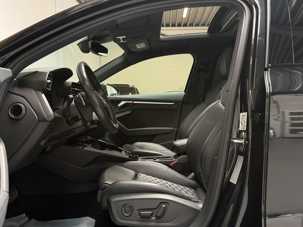 Audi RS3 A3 Sportback 2.5 TFSI quattro - PANO - B&O - HEAD UP - RS STOELEN 55770688-2.jpg | Global Automotive