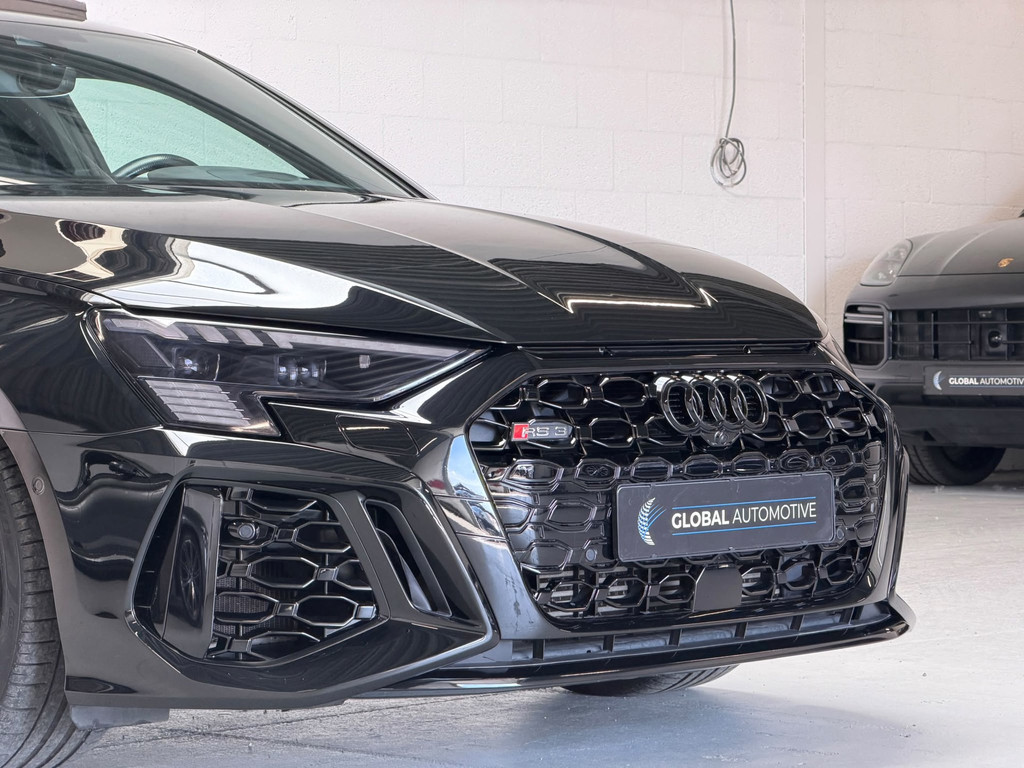 Audi RS3 A3 Sportback 2.5 TFSI quattro - PANO - B&O - HEAD UP - RS STOELEN 55770688-28.jpg | Global Automotive