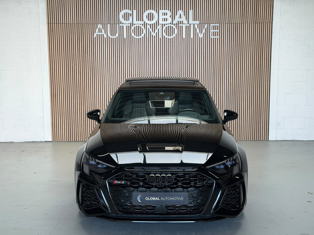 Audi RS3 A3 Sportback 2.5 TFSI quattro - PANO - B&O - HEAD UP - RS STOELEN 55770688-3.jpg | Global Automotive