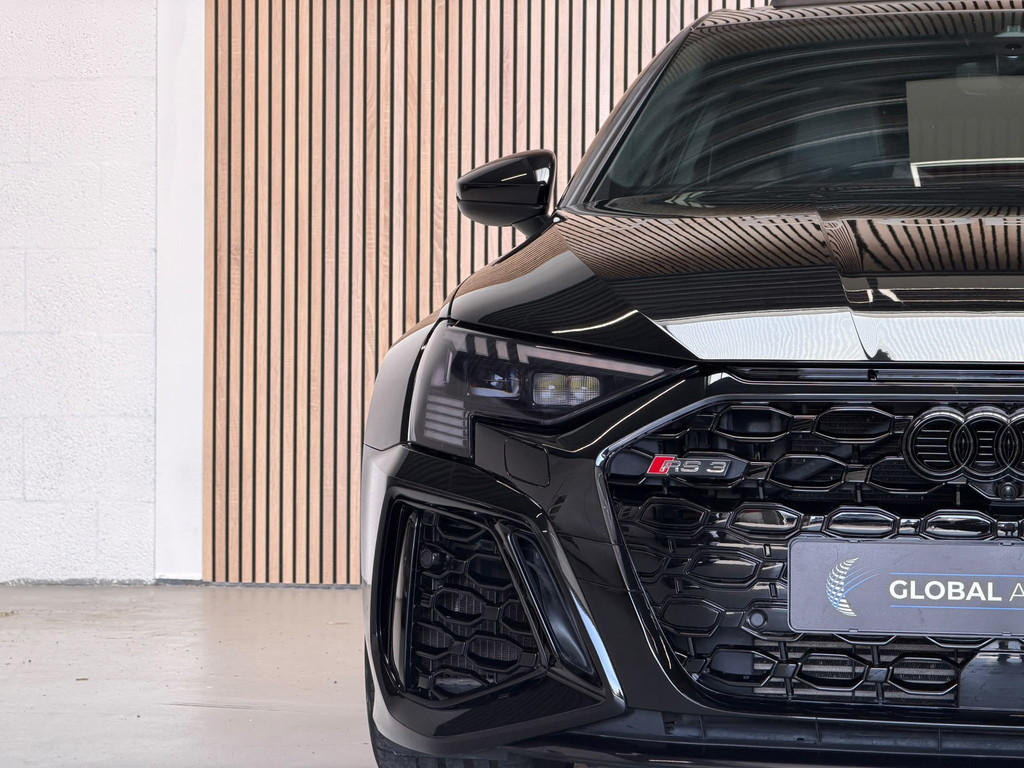 Audi RS3 A3 Sportback 2.5 TFSI quattro - PANO - B&O - HEAD UP - RS STOELEN 55770688-30.jpg | Global Automotive
