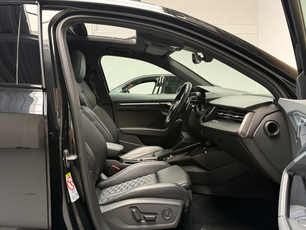 Audi RS3 A3 Sportback 2.5 TFSI quattro - PANO - B&O - HEAD UP - RS STOELEN 55770688-37.jpg | Global Automotive