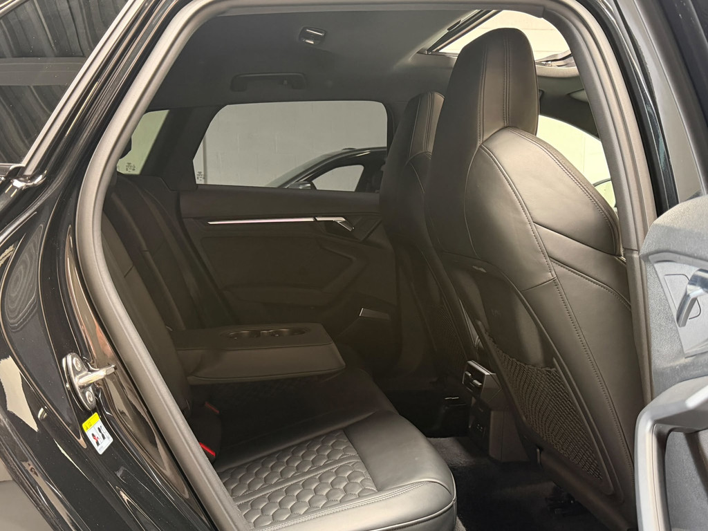Audi RS3 A3 Sportback 2.5 TFSI quattro - PANO - B&O - HEAD UP - RS STOELEN 55770688-39.jpg | Global Automotive