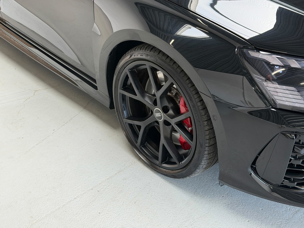 Audi RS3 A3 Sportback 2.5 TFSI quattro - PANO - B&O - HEAD UP - RS STOELEN 55770688-44.jpg | Global Automotive