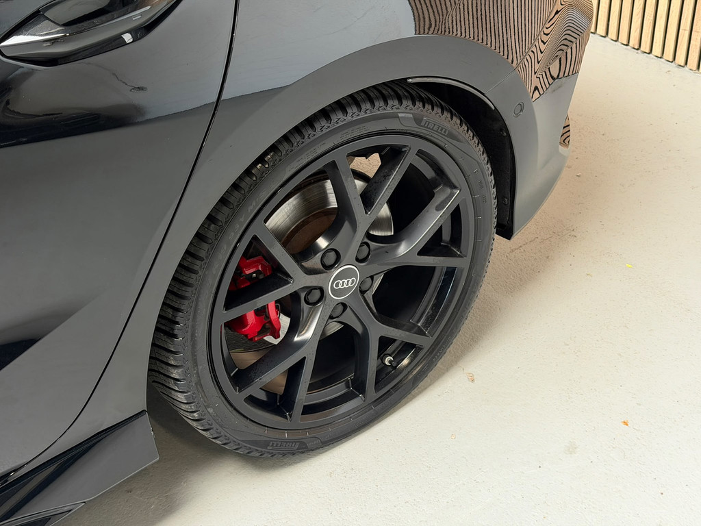 Audi RS3 A3 Sportback 2.5 TFSI quattro - PANO - B&O - HEAD UP - RS STOELEN 55770688-47.jpg | Global Automotive