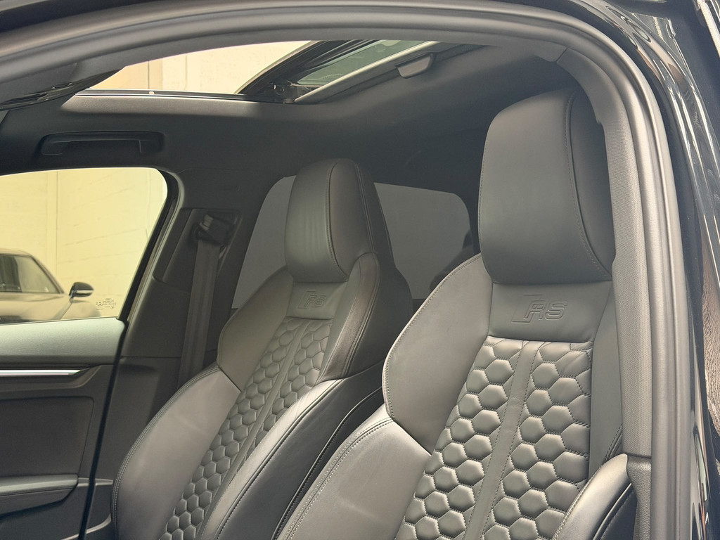 Audi RS3 A3 Sportback 2.5 TFSI quattro - PANO - B&O - HEAD UP - RS STOELEN 55770688-49.jpg | Global Automotive