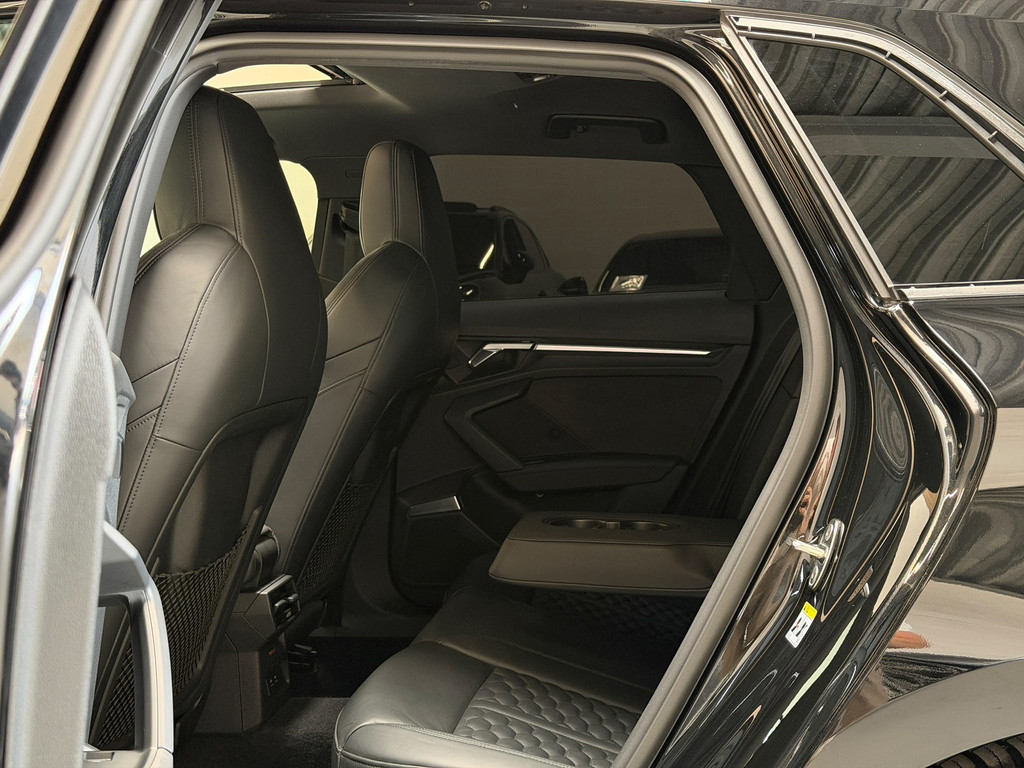 Audi RS3 A3 Sportback 2.5 TFSI quattro - PANO - B&O - HEAD UP - RS STOELEN 55770688-51.jpg | Global Automotive