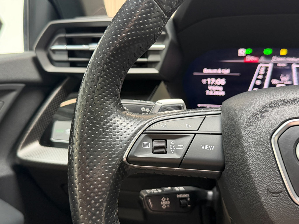 Audi RS3 A3 Sportback 2.5 TFSI quattro - PANO - B&O - HEAD UP - RS STOELEN 55770688-6.jpg | Global Automotive