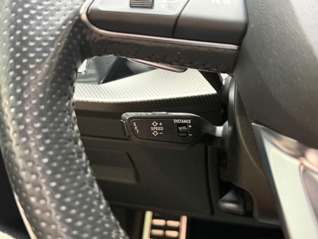 Audi RS3 A3 Sportback 2.5 TFSI quattro - PANO - B&O - HEAD UP - RS STOELEN 55770688-7.jpg | Global Automotive