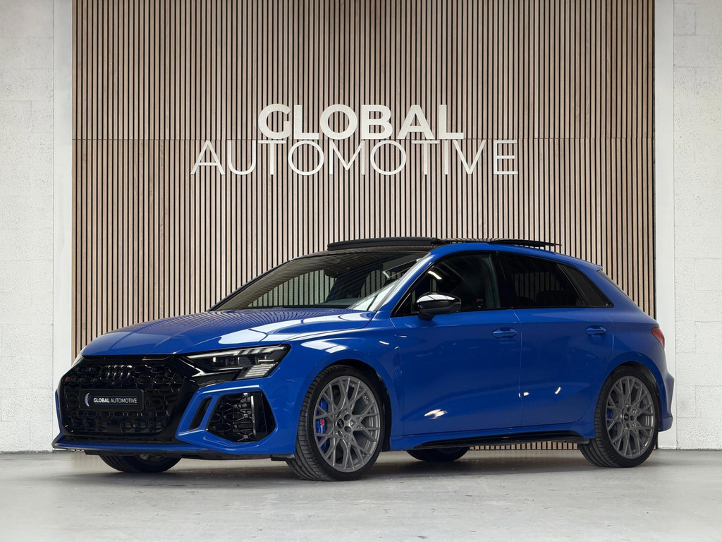 Audi RS3 2.5 TFSI QUATTRO Performance Edition 1/300 - 407PK - NOGARO BLAUW - CARBON SCHAALSTOELEN - KERAMISCHE REMMEN - BTW AUTO 56046952-0.jpg | Global Automotive
