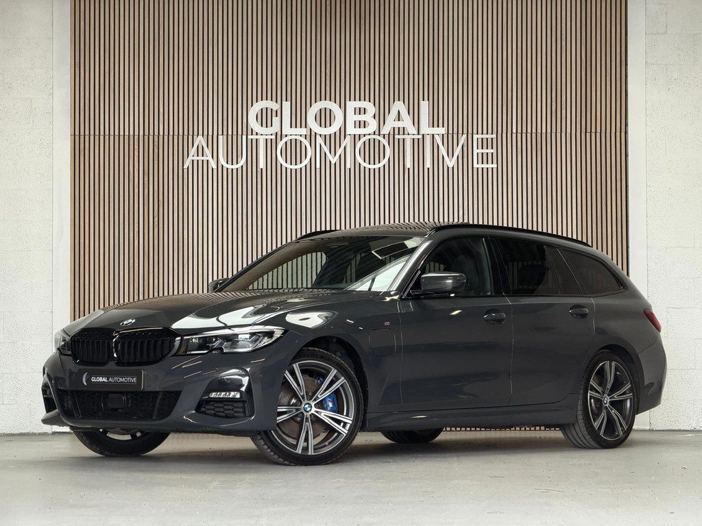 BMW 3 Serie Touring 330e xDrive High Executive M Sport - Dravit Grau - Laserlampen - M Stoelen - Head Up Dislplay - Harman Kardon 57262999-0.jpg | Global Automotive