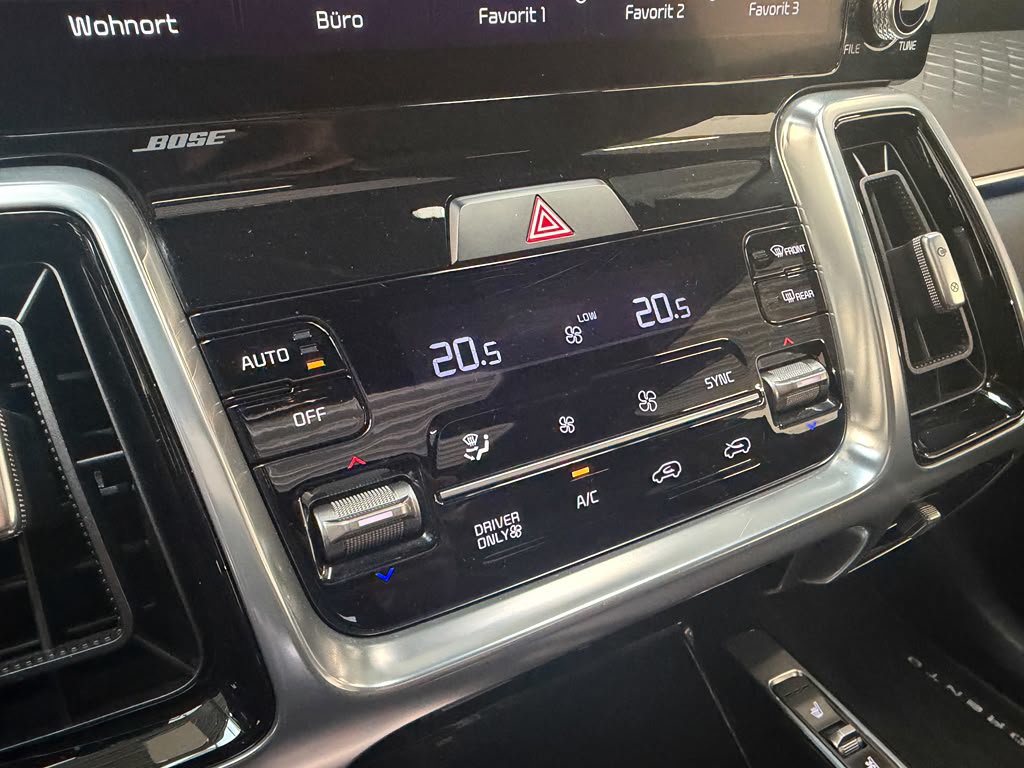 Kia Sorento 1.6 T-GDI Plug-in Hybrid 4WD PLATINUM - LEDER - PANORAMADAK - 360 CAMERA - CARPLAY - STOELVENTILATIE 57574147-16.jpg | Global Automotive