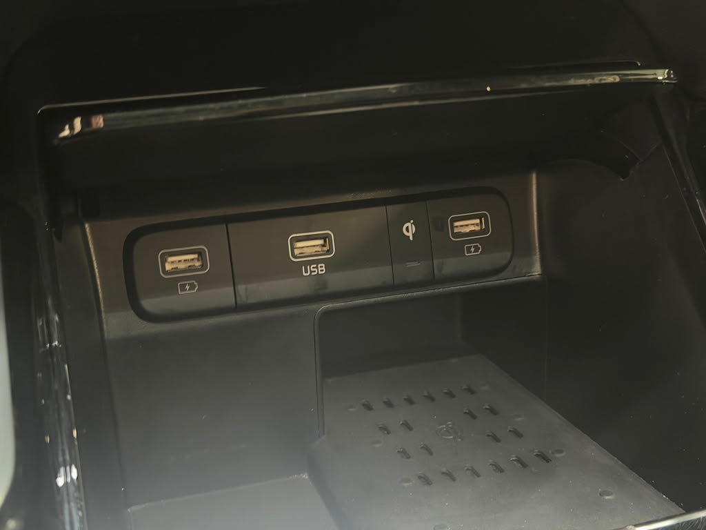 Kia Sorento 1.6 T-GDI Plug-in Hybrid 4WD PLATINUM - LEDER - PANORAMADAK - 360 CAMERA - CARPLAY - STOELVENTILATIE 57574147-20.jpg | Global Automotive