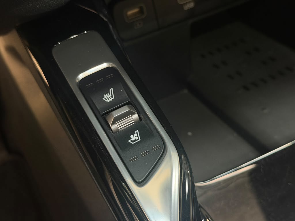 Kia Sorento 1.6 T-GDI Plug-in Hybrid 4WD PLATINUM - LEDER - PANORAMADAK - 360 CAMERA - CARPLAY - STOELVENTILATIE 57574147-21.jpg | Global Automotive