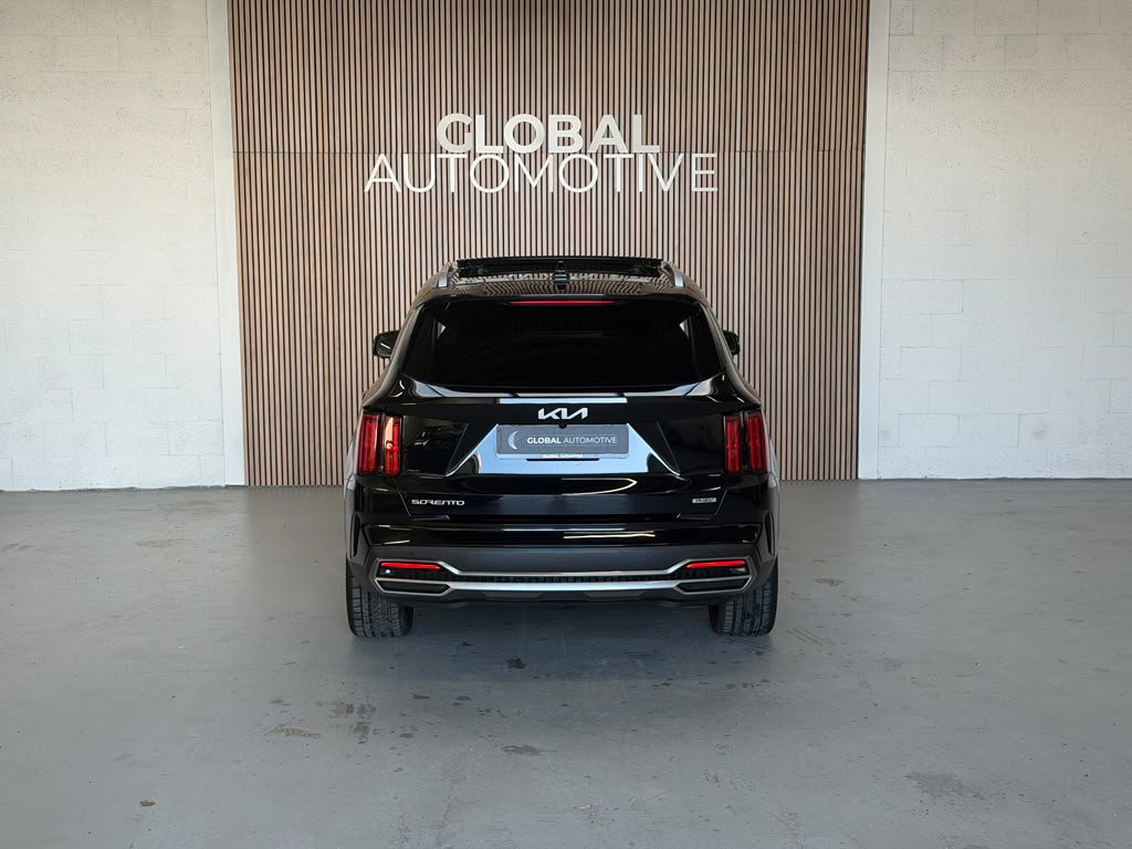Kia Sorento 1.6 T-GDI Plug-in Hybrid 4WD PLATINUM - LEDER - PANORAMADAK - 360 CAMERA - CARPLAY - STOELVENTILATIE 57574147-4.jpg | Global Automotive