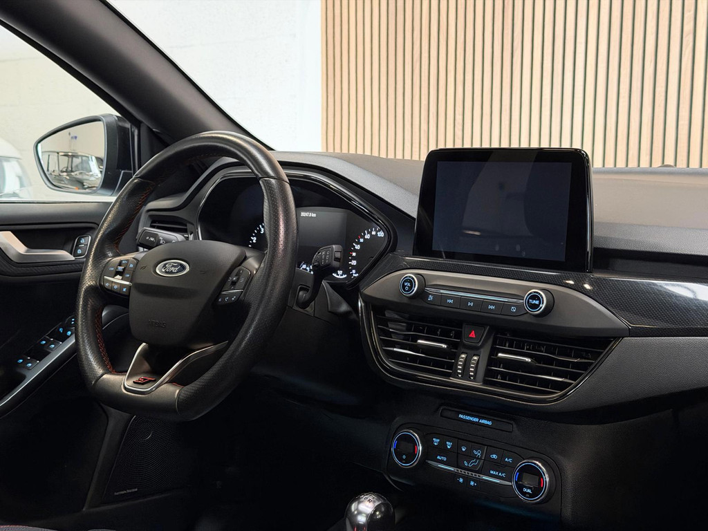 Ford Focus 1.0 EcoBoost ST Line Business - Panoramadak - Camera - ECC 57819027-26.jpg | Global Automotive