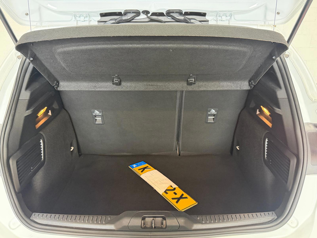 Ford Focus 1.0 EcoBoost ST Line Business - Panoramadak - Camera - ECC 57819027-30.jpg | Global Automotive