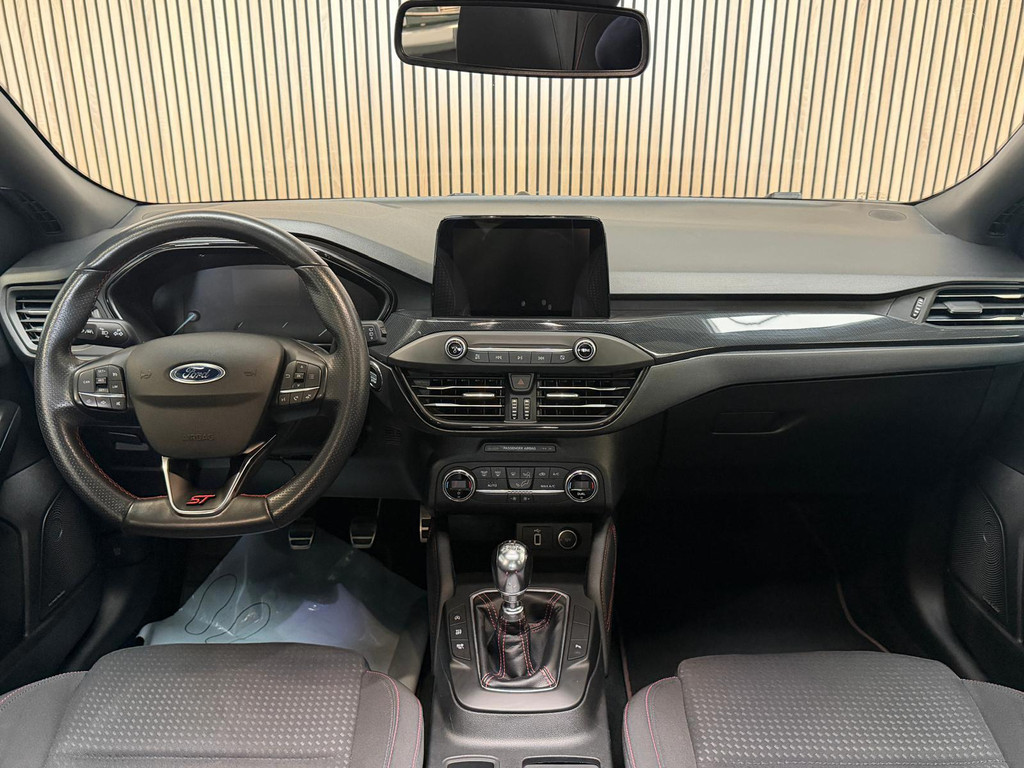 Ford Focus 1.0 EcoBoost ST Line Business - Panoramadak - Camera - ECC 57819027-6.jpg | Global Automotive